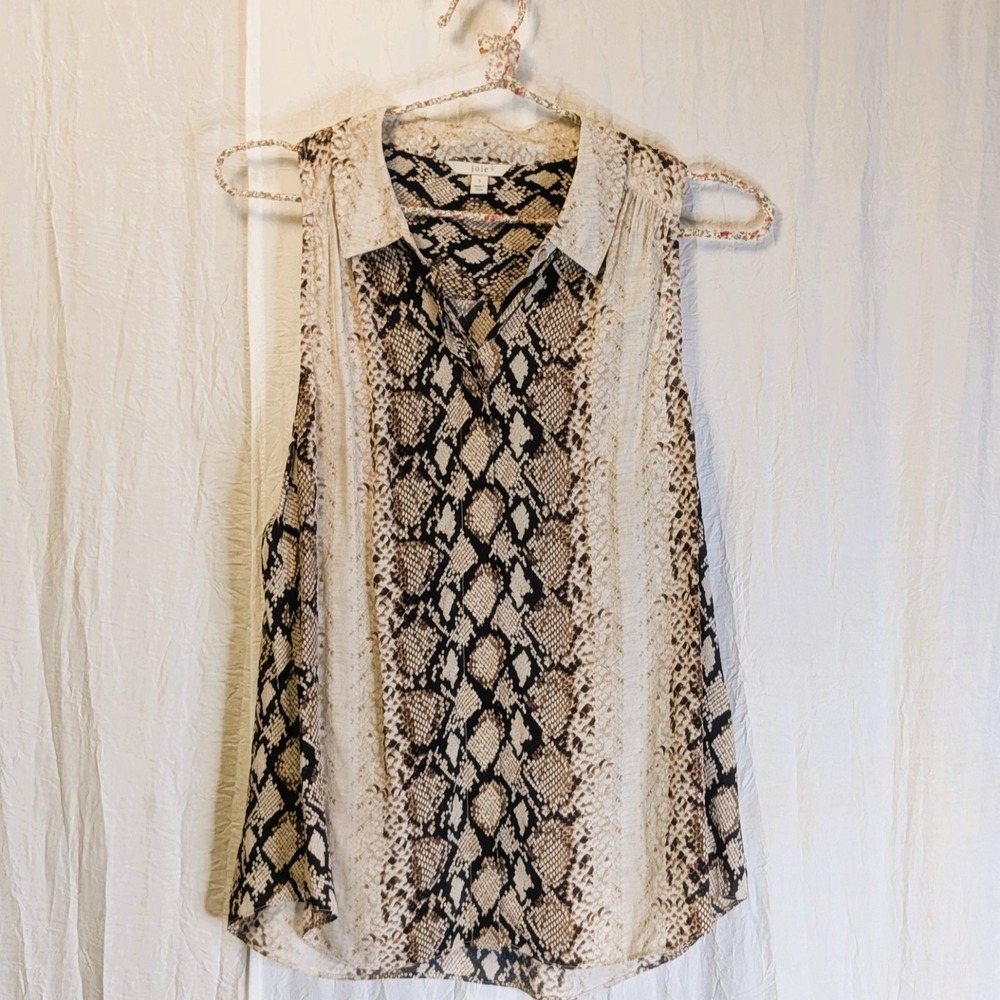Joie Branka Sleeveless Blouse in Snakeskin Print Size Small. Retail- $172